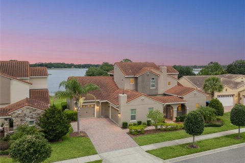House in Winter Garden, Florida 5 bedrooms, 431.16 sq.m. № 2202326 - photo 4