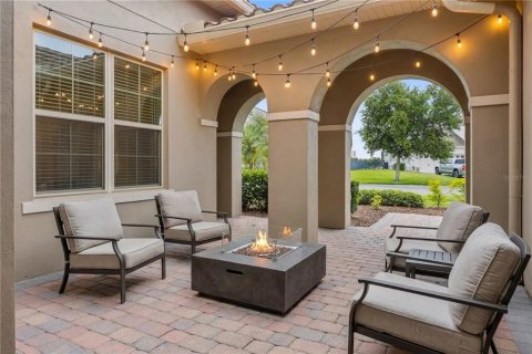 House in Winter Garden, Florida 5 bedrooms, 431.16 sq.m. № 2202326 - photo 7
