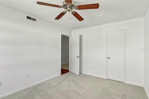 Condo in Orlando, Florida, 2 bedrooms № 2150674 - photo 16