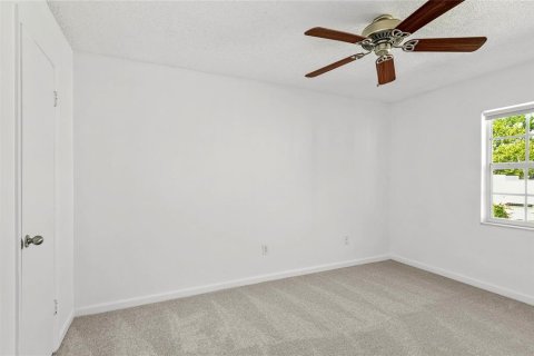 Condo in Orlando, Florida, 2 bedrooms № 2150674 - photo 18