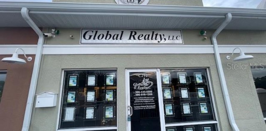Immobilier commercial à Palm Coast, Floride 107.02 m2 № 2329116