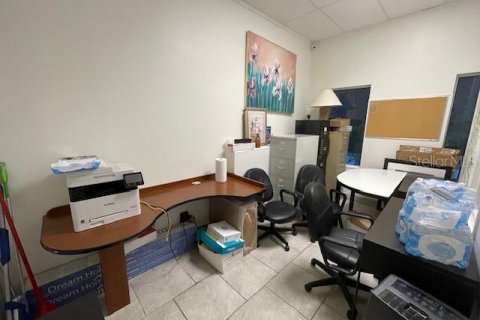 Immobilier commercial à vendre à Palm Coast, Floride: 107.02 m2 № 2329116 - photo 12