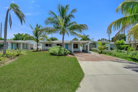 House in Oakland Park, Florida 3 bedrooms, 119.1 sq.m. № 2273866