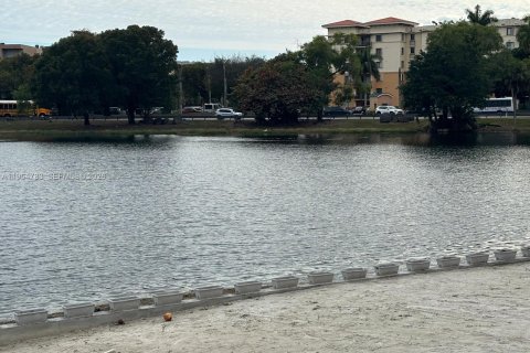 Copropriété à louer à Miami, Floride: 1 chambre, 106.74 m2 № 2026442 - photo 28