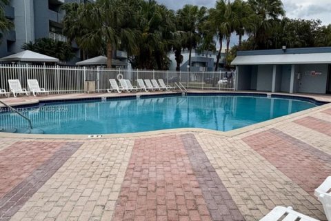 Copropriété à louer à Miami, Floride: 1 chambre, 106.74 m2 № 2026442 - photo 30