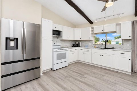 Casa en venta en Port Charlotte, Florida, 2 dormitorios, 83.61 m2 № 2377899 - foto 20