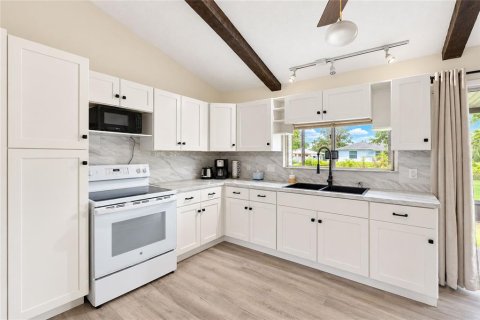 Casa en venta en Port Charlotte, Florida, 2 dormitorios, 83.61 m2 № 2377899 - foto 18