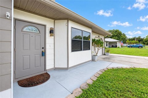 Casa en venta en Port Charlotte, Florida, 2 dormitorios, 83.61 m2 № 2377899 - foto 6