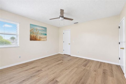 Casa en venta en Port Charlotte, Florida, 2 dormitorios, 83.61 m2 № 2377899 - foto 22