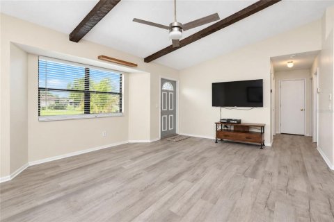 Casa en venta en Port Charlotte, Florida, 2 dormitorios, 83.61 m2 № 2377899 - foto 8