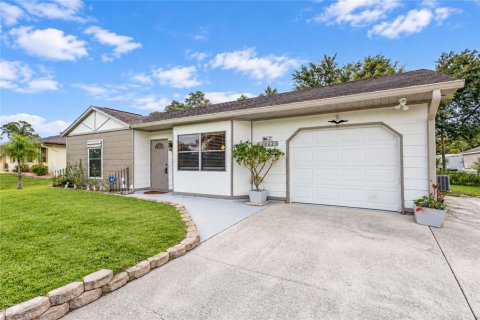 Casa en venta en Port Charlotte, Florida, 2 dormitorios, 83.61 m2 № 2377899 - foto 4