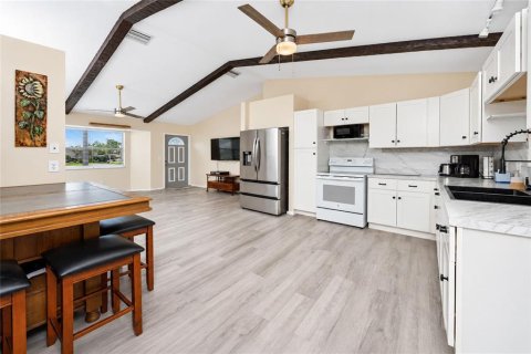 Casa en venta en Port Charlotte, Florida, 2 dormitorios, 83.61 m2 № 2377899 - foto 15