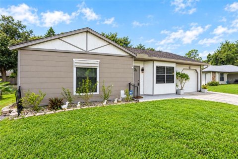 Casa en venta en Port Charlotte, Florida, 2 dormitorios, 83.61 m2 № 2377899 - foto 3