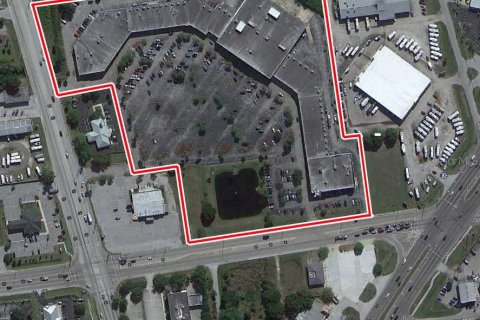 Commercial property in Port Charlotte, Florida 13696.02 sq.m. № 212796 - photo 3