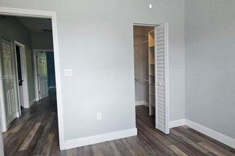 Adosado en alquiler en Margate, Florida, 3 dormitorios, 142.7 m2 № 2058680 - foto 10