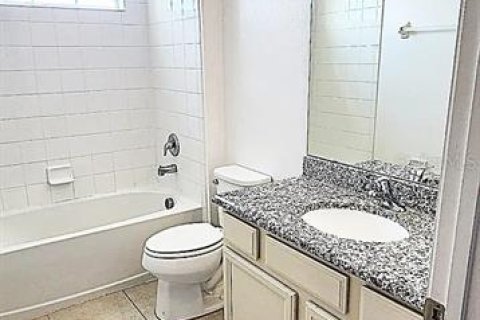 House in Davenport, Florida 5 bedrooms, 238.76 sq.m. № 1904194 - photo 13