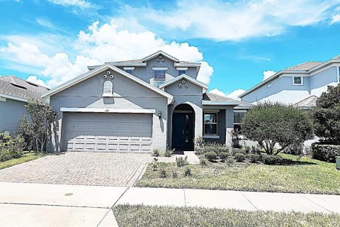House in Davenport, Florida 5 bedrooms, 238.76 sq.m. № 1904194 - photo 1