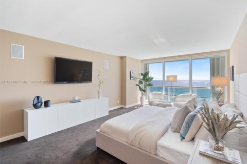 Condo in Fort Lauderdale, Florida, 2 bedrooms  № 1370349 - photo 17