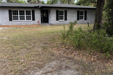 House in Plant City, Florida 3 bedrooms, 123.28 sq.m. № 2196248 - photo 5