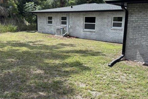 House in Plant City, Florida 3 bedrooms, 123.28 sq.m. № 2196248 - photo 6