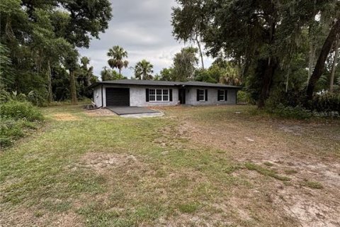House in Plant City, Florida 3 bedrooms, 123.28 sq.m. № 2196248 - photo 2