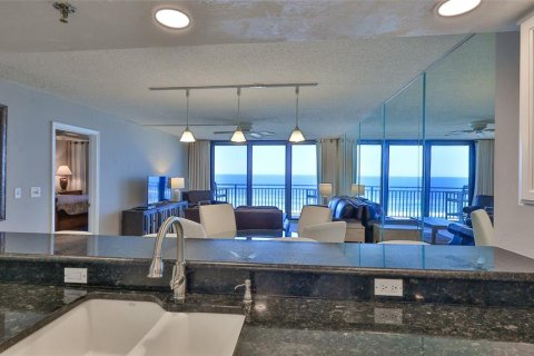 Condo in New Smyrna Beach, Florida, 3 bedrooms  № 1534743 - photo 23