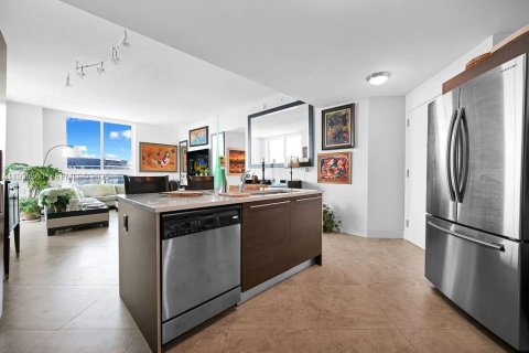 Condo in Miami, Florida, 2 bedrooms № 1993553 - photo 15