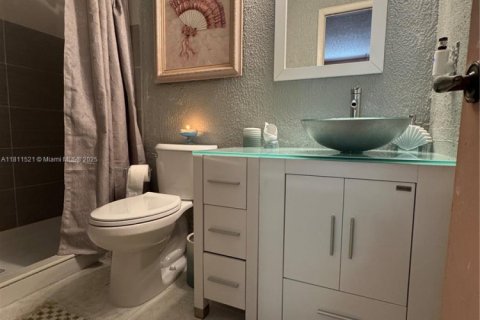 Adosado en venta en Pembroke Pines, Florida, 2 dormitorios, 117.06 m2 № 2015264 - foto 20