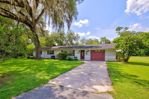 House in Dunnellon, Florida 3 bedrooms, 146.04 sq.m. № 2207214