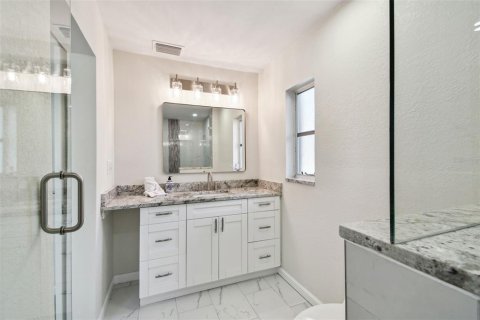 House in Dunedin, Florida 3 bedrooms, 147.16 sq.m. № 1755503 - photo 27