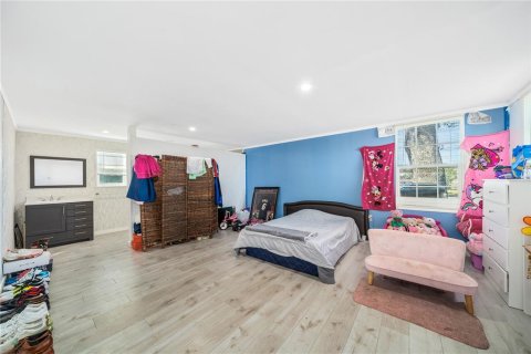 Propiedad comercial en venta en Kissimmee, Florida, 5 dormitorios, 213.21 m2 № 1634396 - foto 25