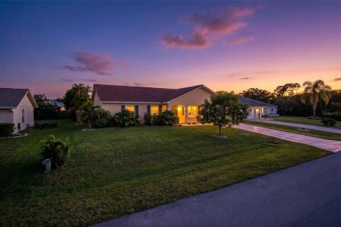 Casa en Englewood, Florida 4 dormitorios, 134.52 m2 № 2367413