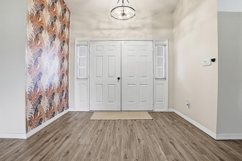 House in Leesburg, Florida 2 bedrooms, 173.82 sq.m. № 2217433 - photo 9