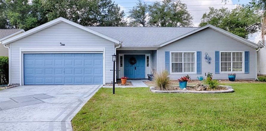 House in Leesburg, Florida 2 bedrooms, 173.82 sq.m. № 2217433