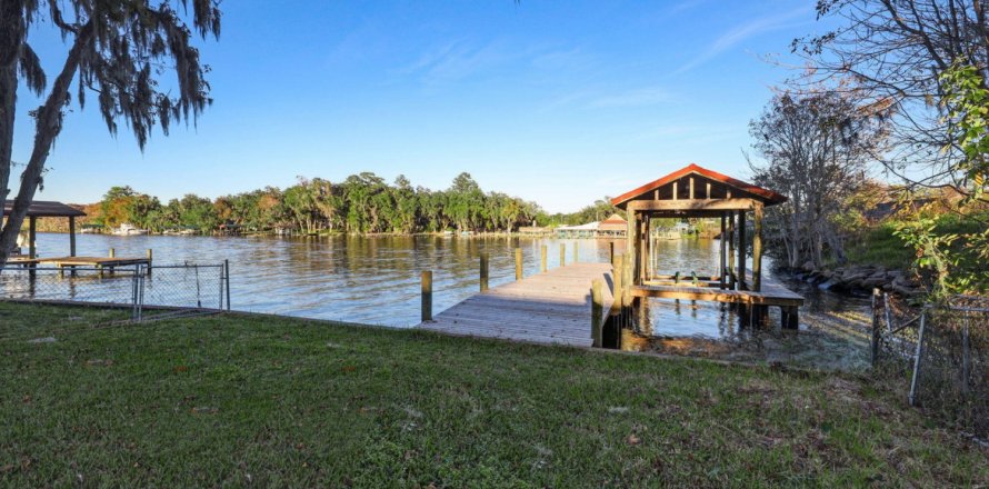 Casa en Middleburg, Florida 3 dormitorios, 125.79 m2 № 875684