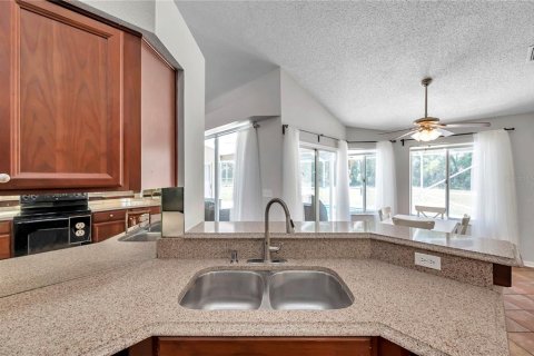 Casa en venta en Spring Hill, Florida, 3 dormitorios, 184.78 m2 № 1648191 - foto 14