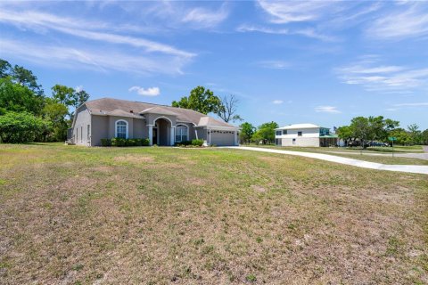 Casa en venta en Spring Hill, Florida, 3 dormitorios, 184.78 m2 № 1648191 - foto 2
