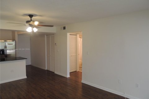 Copropriété à louer à Miami Beach, Floride: 1 chambre, 51.47 m2 № 1926267 - photo 6