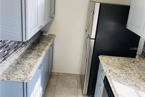 Copropriété à louer à Winter Park, Floride: 2 chambres, 98.76 m2 № 2376805 - photo 3