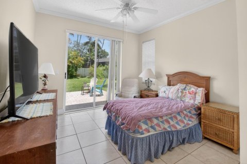 House in Lake Worth, Florida 5 bedrooms, 248.33 sq.m. № 2246174 - photo 24