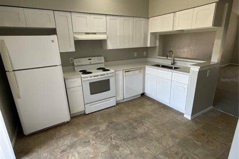 House in Kissimmee, Florida 2 bedrooms, 80.27 sq.m. № 1634968 - photo 5