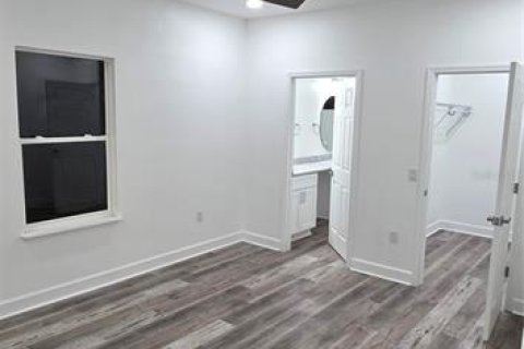 House in Gainesville, Florida 3 bedrooms, 140.28 sq.m. № 2104426 - photo 4