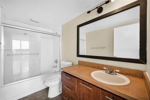 Condominio en venta en Miami Beach, Florida, 2 dormitorios, 85.47 m2 № 2003330 - foto 29