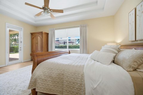 House in Coral Springs, Florida 4 bedrooms, 213.77 sq.m. № 2083428 - photo 14