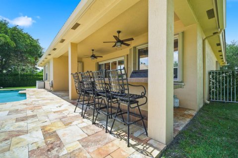House in Coral Springs, Florida 4 bedrooms, 213.77 sq.m. № 2083428 - photo 21