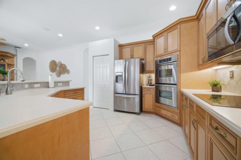House in Coral Springs, Florida 4 bedrooms, 213.77 sq.m. № 2083428 - photo 25
