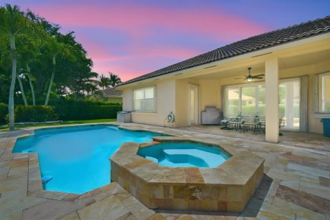 House in Coral Springs, Florida 4 bedrooms, 213.77 sq.m. № 2083428 - photo 2