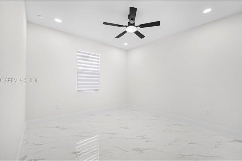 House in Lehigh Acres, Florida 3 bedrooms № 2029440 - photo 17