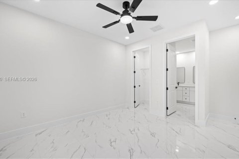 House in Lehigh Acres, Florida 3 bedrooms № 2029440 - photo 21