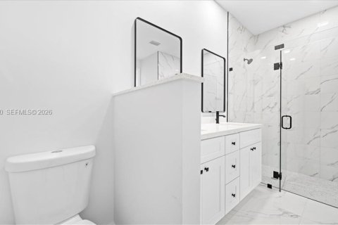 House in Lehigh Acres, Florida 3 bedrooms № 2029440 - photo 19